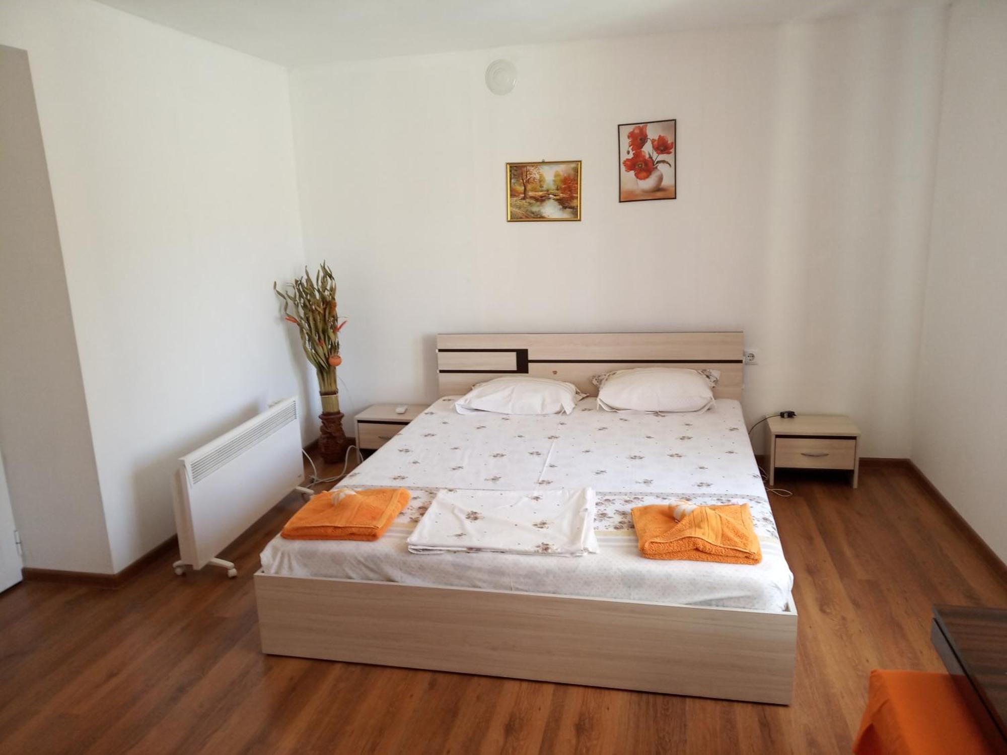 Divna Guest House Krushuna Exterior foto